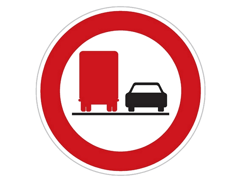 Na 116 km dálnic je zakázáno předjíždění pro kamiony